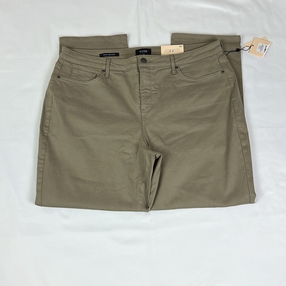 NYDJ New Women’s 18P Lift x Tuck Technology Emma Relaxed Slender Jean - Picture 2 of 9